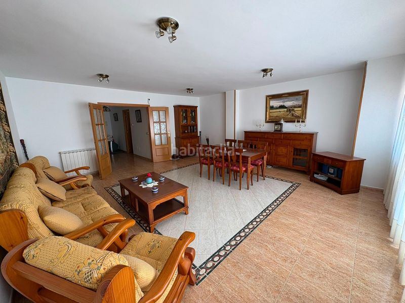 Foto 0caaeda3-9096-472a-aa6a-a20bbd461aea. Casa aparellada amb calefacció aparcament a Villanubla