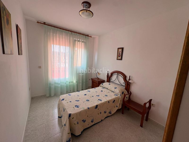 Foto 48673b68-f53d-4f08-8964-ee30e1eed4e1. Casa aparellada amb calefacció aparcament a Villanubla
