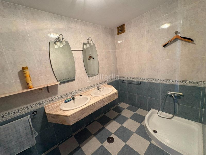 Foto 4bddb7c6-dbd2-41ef-8ab1-db90a74fb5ec. Casa aparellada amb calefacció aparcament a Villanubla
