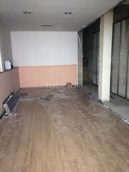 Foto e1846f35-4581-472a-a5a7-d8099eea15e0. Alquiler local comercial paulina harriet en Campo Grande Valladolid
