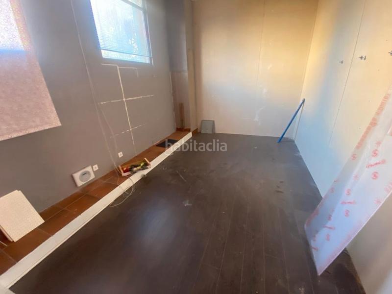 Foto 7b1c8ecc-5f69-46b9-a3c2-3a45e2f7d6a4. Location local commercial dans Parquesol Valladolid