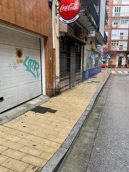 Foto ea2d881c-3467-4640-bfce-92787462b151. Local comercial local en calle flores en Circular Valladolid