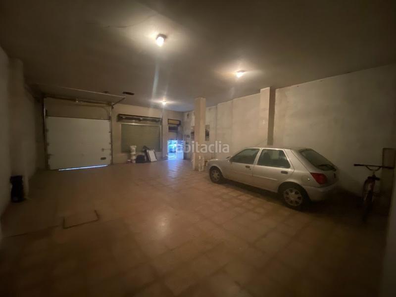 Foto f617ce9d-4b0a-4fe3-a581-2b253198da85. Local comercial local en calle flores en Circular Valladolid