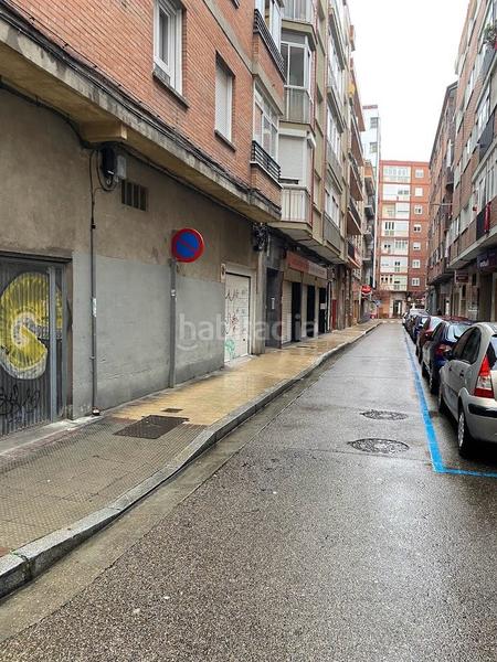 Foto f8adf0ed-cfcf-4a9e-bb1f-1b0ce6d8bdd5. Local comercial local en calle flores en Circular Valladolid