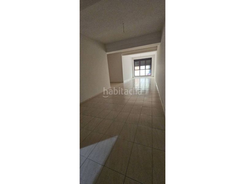 Foto fc92c612-88d7-4358-b65b-baf37b50a521. Miete büro in Centro Ciudad León