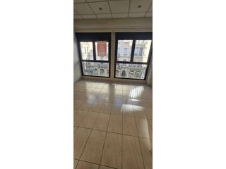Alquiler Oficina  Avenida ordoño ii. Pleno centro ordoño