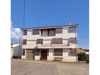 Casa a Almanza. Casa 370 m2 con patio, canalejas almanza