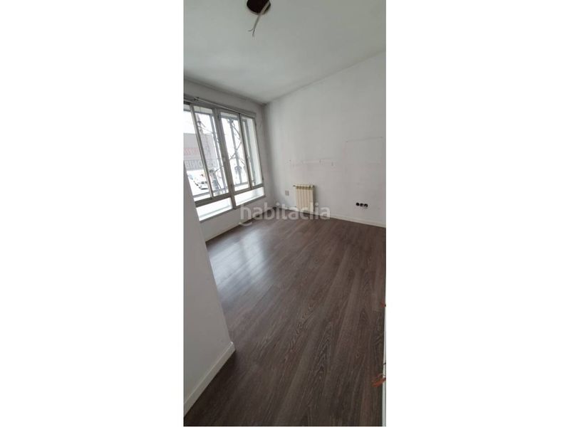 Foto 98c40ad0-86ea-413a-bb7c-7468b45280ed. Miete büro in Centro Ciudad León