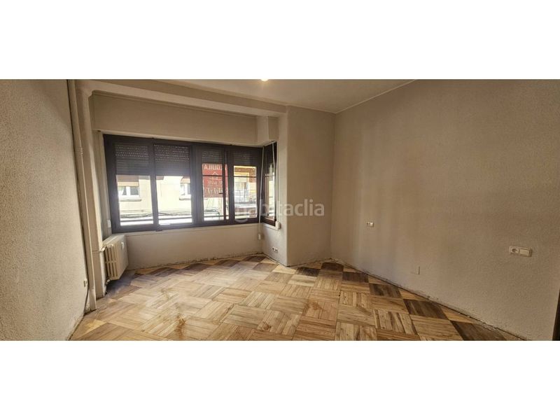 Foto d4190235-211f-4ded-87a4-ef4e5b7429ff. Rent flat with heating parking in Centro Ciudad León