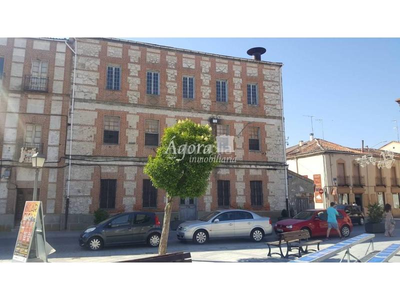Foto 7806da9e-c5dc-41b4-951d-2b571199d172. Edificio  en venta plaza mayor iscar en Íscar