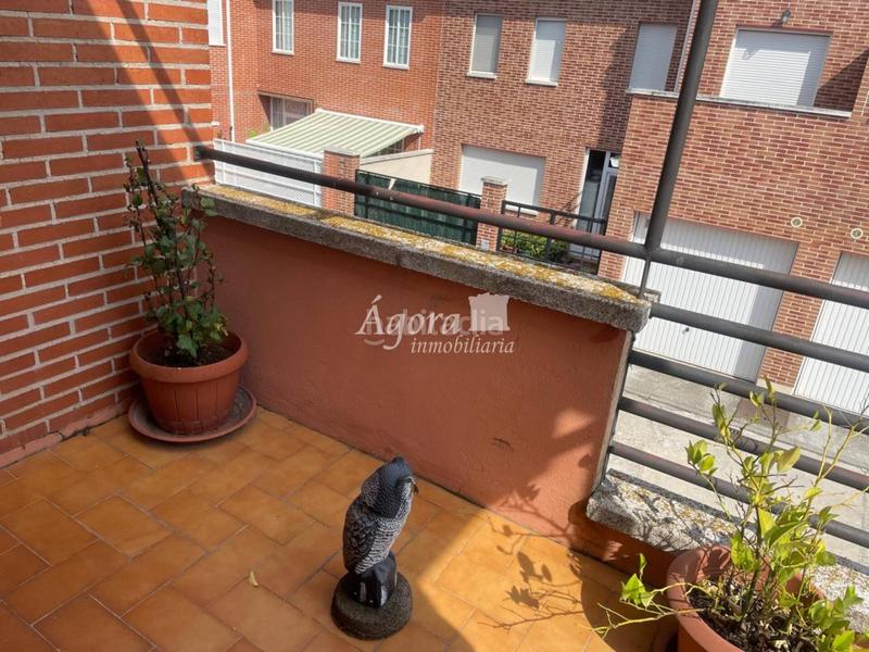 Foto fc194ab0-659d-45c6-81f8-23ac70ed529c. Maison jumelée avec chauffage parking dans Aldeamayor de San Martín