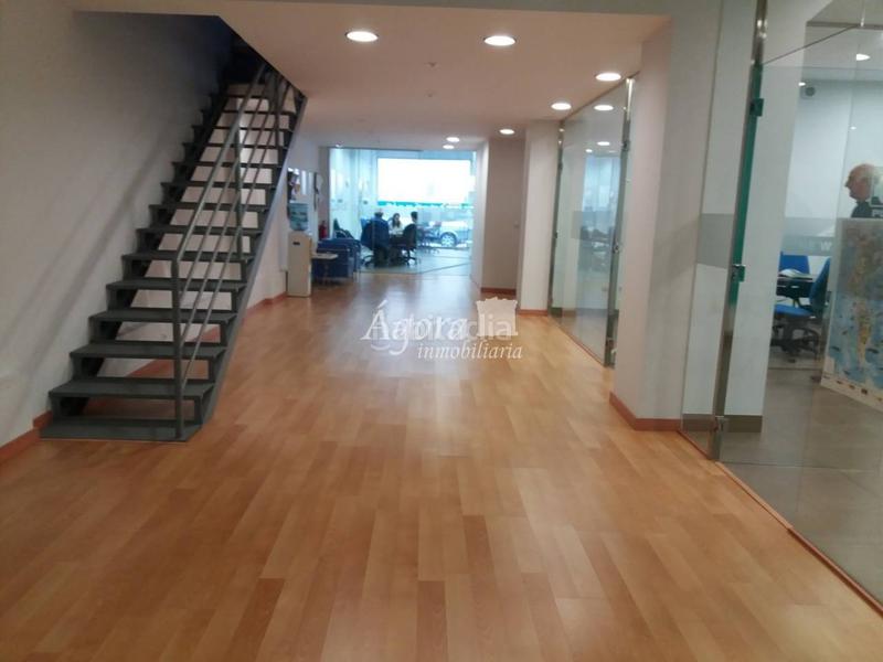Foto c893b084-6b5c-42d1-bedb-f4088a8b3515. Local comercial a San Martín Valladolid