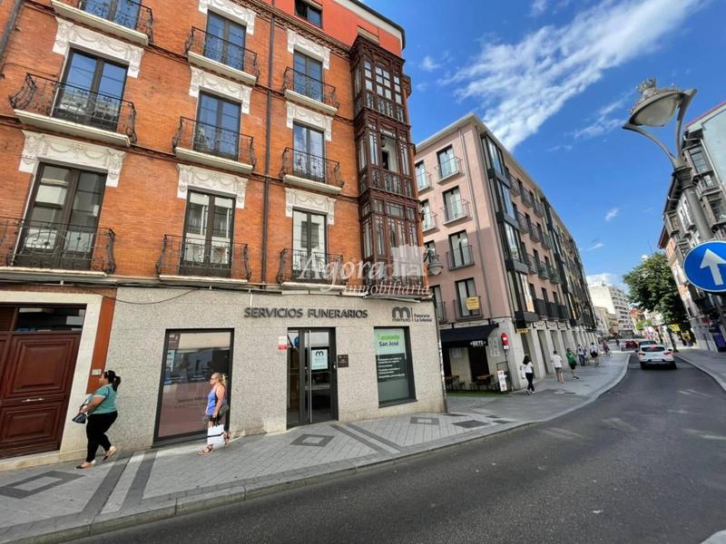 Foto 0bcb1915-ffc6-4b5b-9fde-51ee04bc13cf. Alquiler oficina  en alquiler en Centro47001 en Valladolid