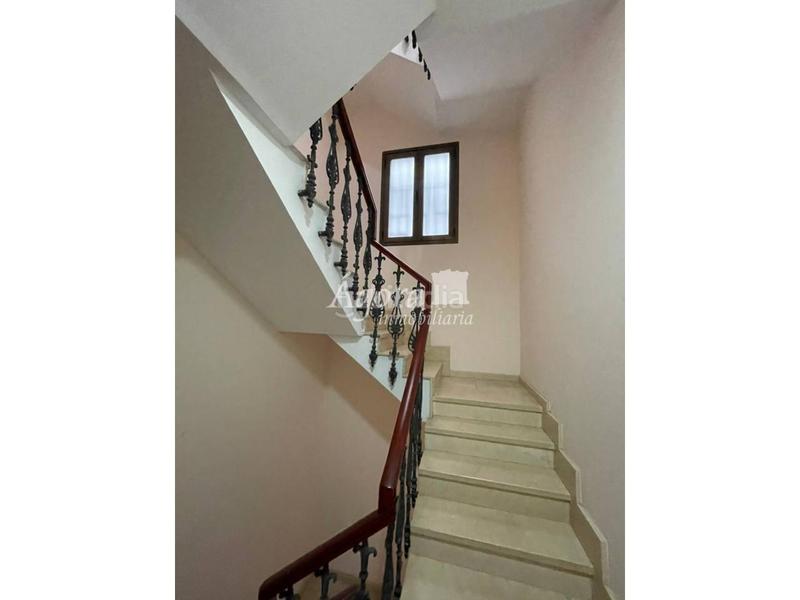 Foto c65b8bf4-94f3-4515-b480-e57134f17280. Location bureau dans Centro Valladolid