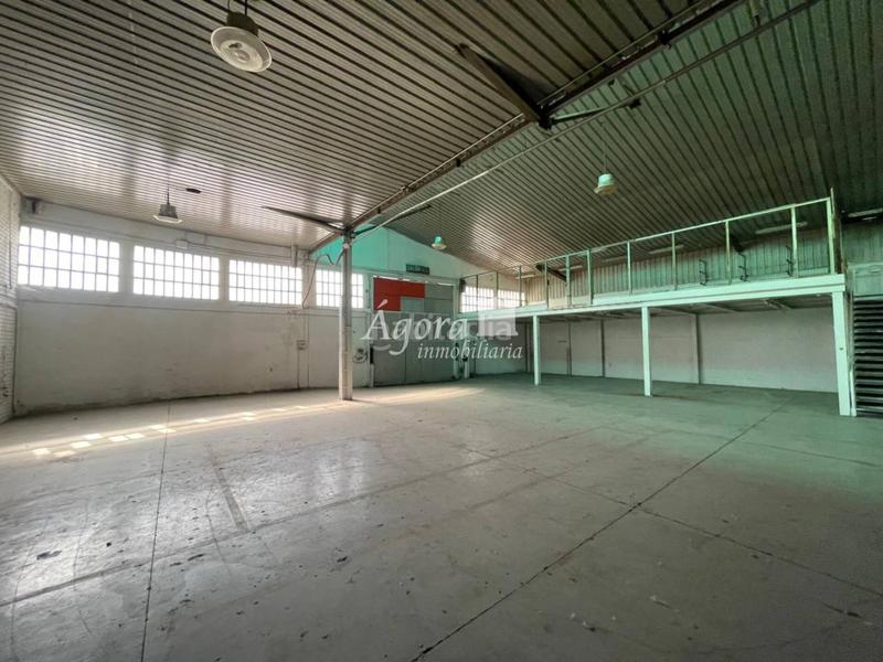 Foto f2442db5-cc4a-4c96-9306-b1b1f56fd556. Nau industrial amb calefacció a Polígono Argales Valladolid