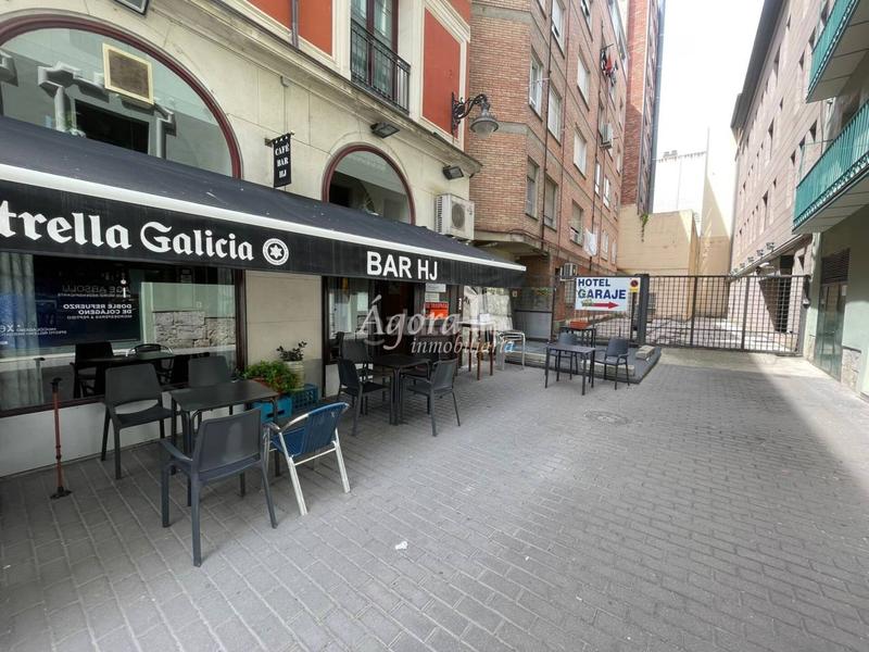 Foto b2f6d3a5-0326-4b8d-89fd-2fa4e289d17d. Traspaso local comercial bar en traspaso en el Centro , junto a duque de la victoria en Valladolid