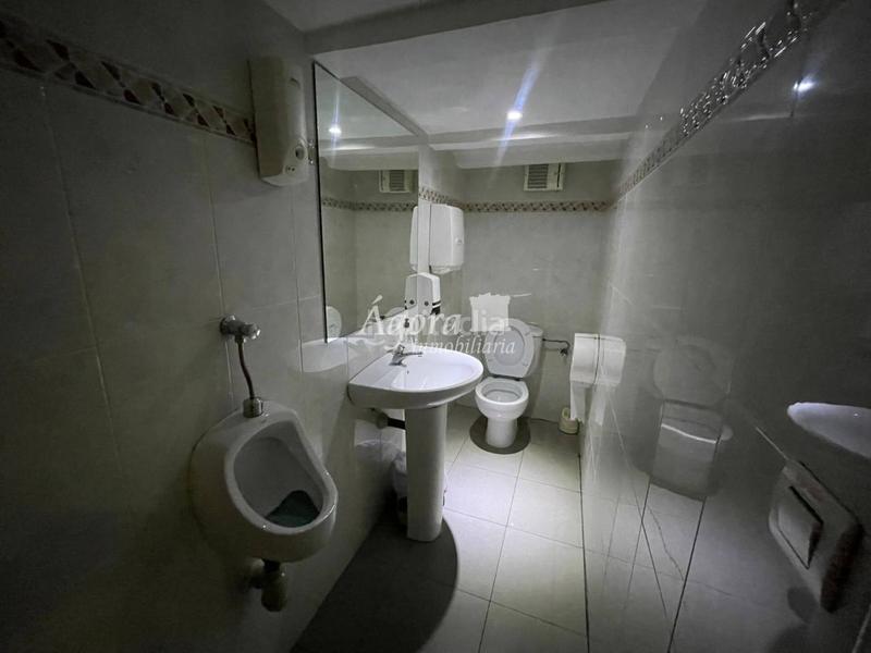 Foto 676f5b9c-9747-41fc-88c4-b9278be4b2db. Local commercial dans Centro Valladolid