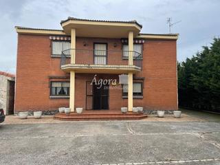 Chalet  Soria 147. Finca con vivienda nave en venta en ctra soria de valladolid