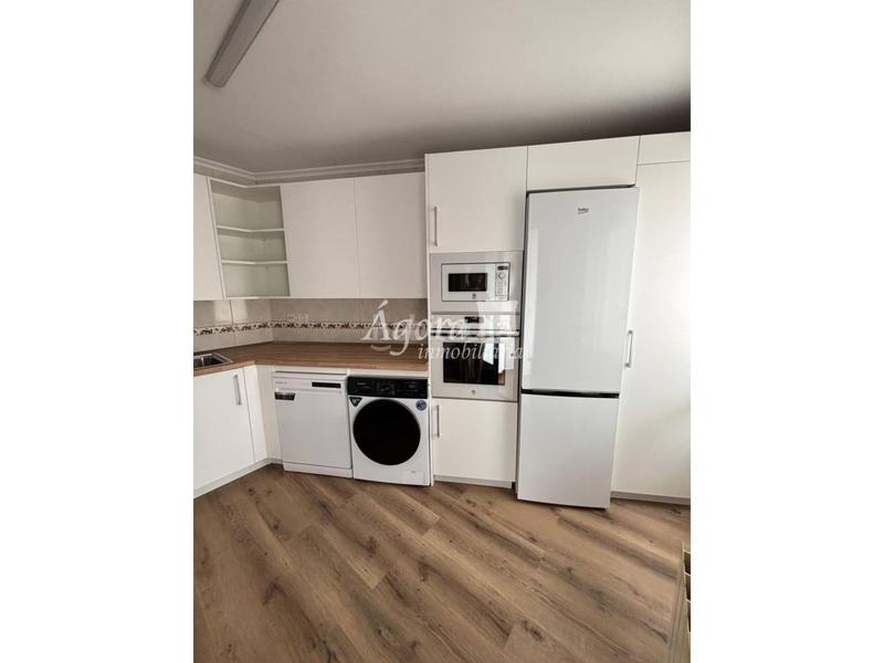 Foto a598eea3-5837-49bb-818f-e926339e9d0a. Location appartement avec chauffage parking dans San Martín Valladolid