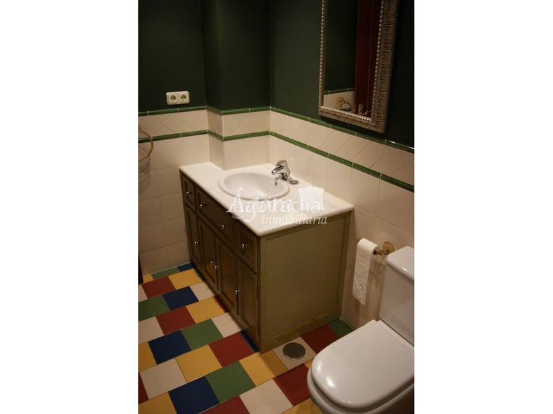 Foto 2cbb9bbc-a57b-47e4-ae2c-37b271fc2cde. Dúplex amb calefacció aparcament piscina a Parquesol Valladolid