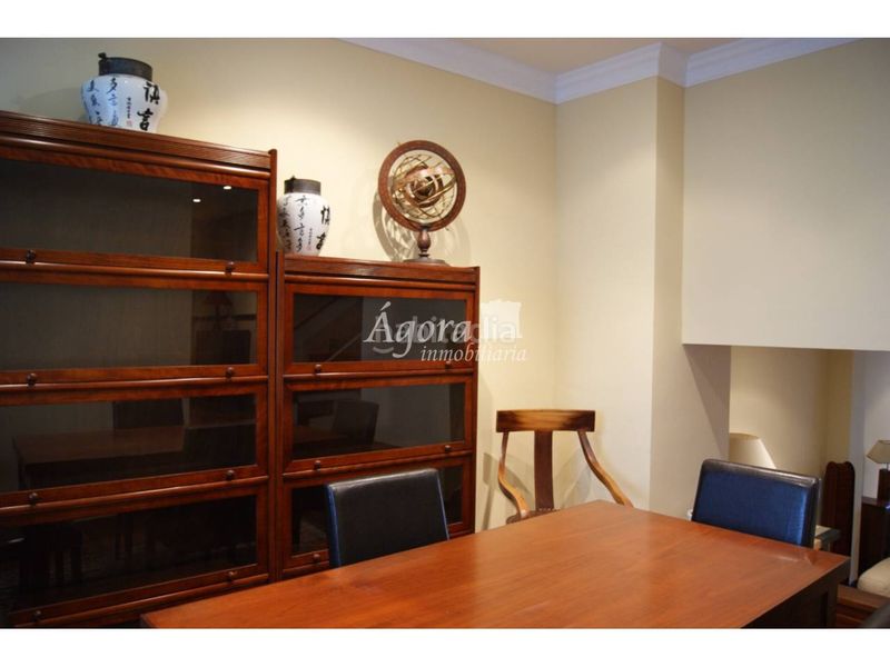 Foto 41646fd8-f340-4af4-8012-14ad9ca4cbe9. Dúplex amb calefacció aparcament piscina a Parquesol Valladolid