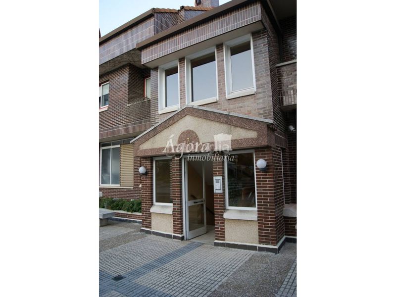 Foto 71aacea5-c1b4-4058-af7f-45e640757865. Dúplex amb calefacció aparcament piscina a Parquesol Valladolid