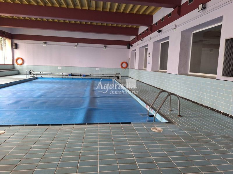 Foto da5b2ea9-ca80-4804-b461-e7698c8434d6. Dúplex amb calefacció aparcament piscina a Parquesol Valladolid