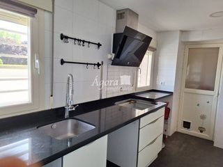 Piso  Calle orden de malta. Piso vpo con garaje y trastero en  santos pilarica, valladolid