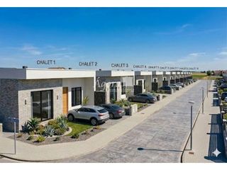Casa adossada  Calle parque de la laguna negra. Residencial pinar de jalón  vivienda adosada de obra nueva