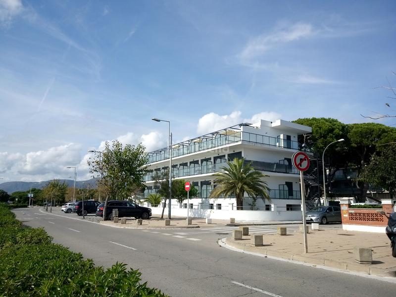 Foto cb774023-2977-4462-803a-a604518a9155. Lloguer estudi a carrer 13 bis 1 a La Pineda Castelldefels