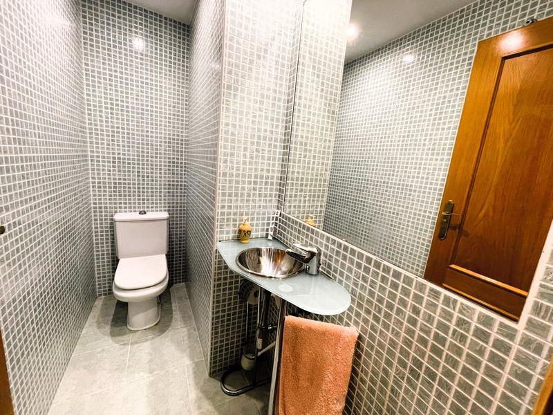 Foto 15e3bdca-69e0-40ba-968d-7f59836e3996. Edificio in Casco Antiguo - Puerto Benidorm