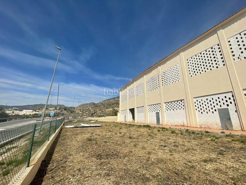 Foto 27035367-7c73-4a0e-8553-6c213fa2f8c6. Locale commerciale in partida muscaret 11r in Relleu