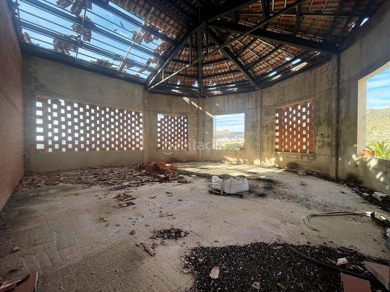 Foto 63d98208-a679-4d1e-8fcc-3ad65b97660e. Locale commerciale in partida muscaret 11r in Relleu