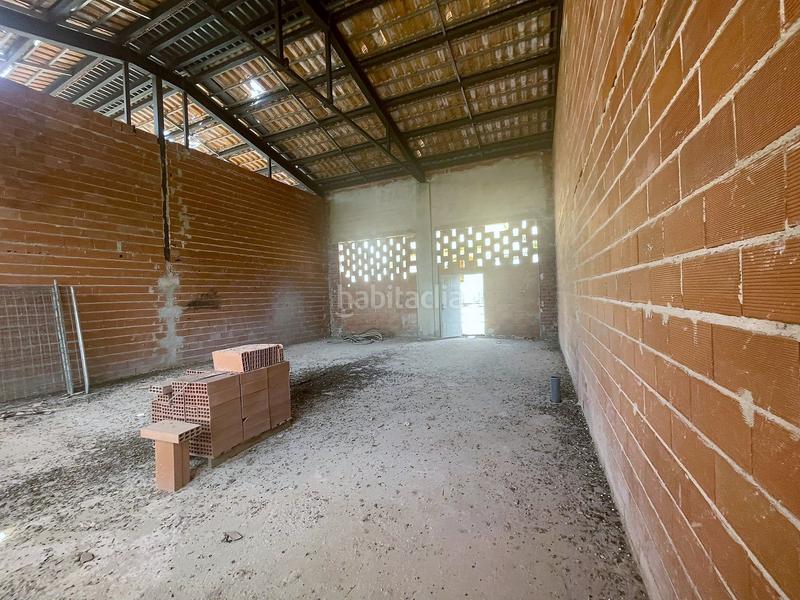 Foto d878dc0e-5a4c-4743-a728-ee1aefcbd045. Locale commerciale in partida muscaret 11r in Relleu