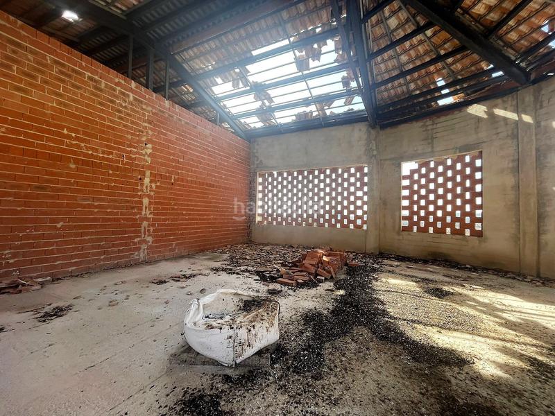 Foto dff60970-a6d1-4667-b182-62b9e3a8b2a1. Locale commerciale in partida muscaret 11r in Relleu