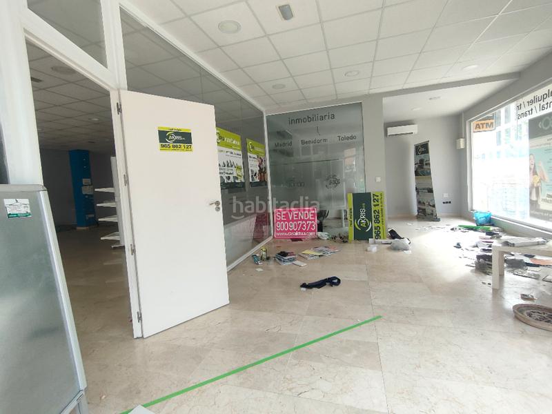 Foto 68d6c96f-bfed-4e9b-b519-fd65c56458a5. Alquiler local comercial en avenida de europa 18 local comercial esquina avda europa -c/jaen en Benidorm