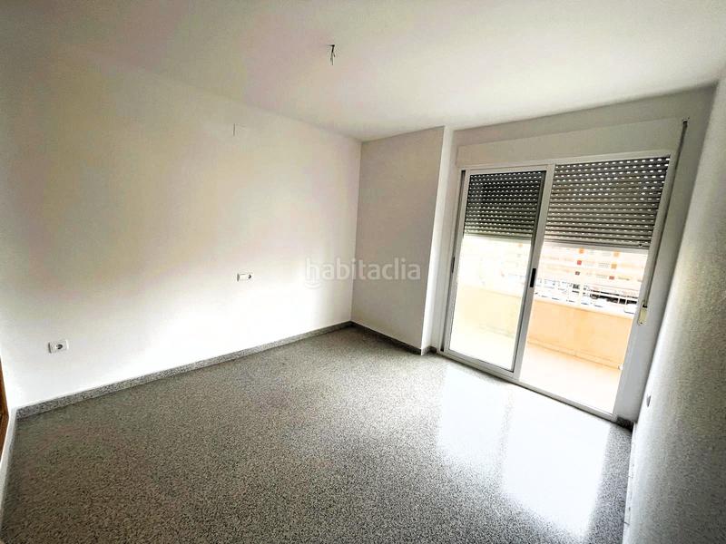 Foto 594ca386-f774-4013-9b7c-bb257df83c90. Appartamento con piscina in Playa Poniente Benidorm