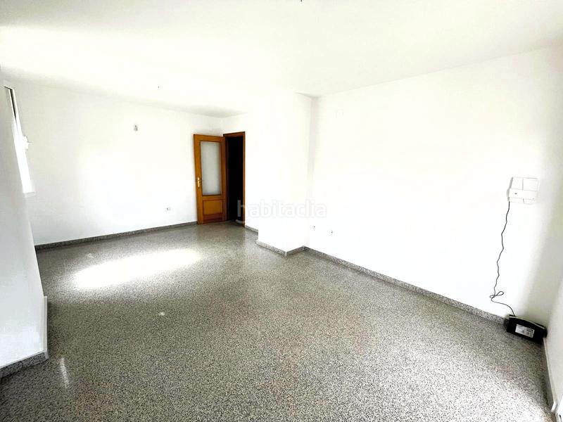 Foto 8d524b8e-ea85-4508-bdbd-c7743cedf111. Appartamento con piscina in Playa Poniente Benidorm