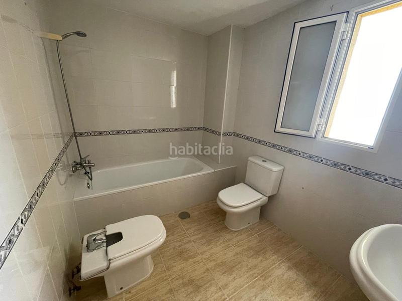 Foto 8dc186c0-cd98-46c8-9f0e-b091e91122a7. Appartamento con piscina in Playa Poniente Benidorm