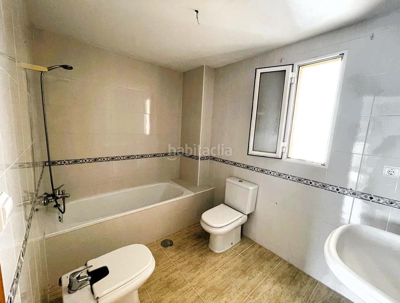 Foto 9cb0e965-4bb0-43f7-a572-a8e4473130c8. Appartamento con piscina in Playa Poniente Benidorm