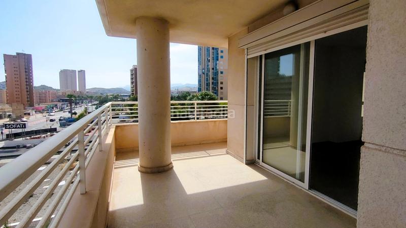 Foto d9b3d83e-ef43-45a7-9cf7-d2fad2a76186. Appartamento con piscina in Playa Poniente Benidorm