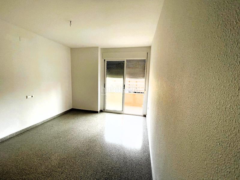 Foto f7549a5e-a0ab-4654-b948-680d1f6e019e. Appartamento con piscina in Playa Poniente Benidorm