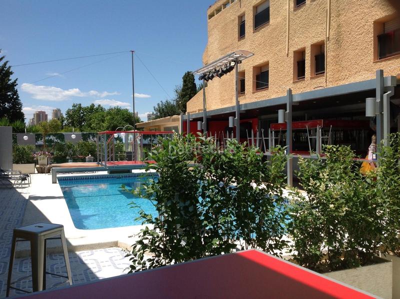 Foto 82ebdbbc-b796-48a9-bc26-289917af8f72. Edificio con piscina in Rincón Bajo Benidorm