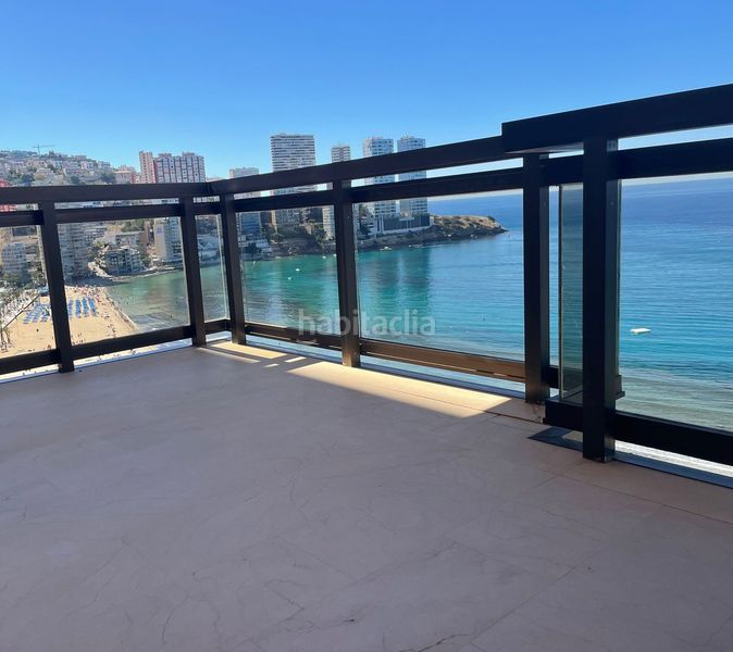 Foto 5abc8c98-a3ca-4ee0-a1d4-e7ca069a6ad7. Pis a avenida de madrid 19 a Playa Levante Benidorm