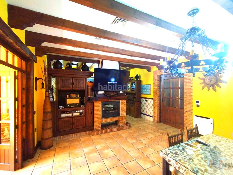 Foto 5ec79d85-3e77-44c0-bdf4-f6bced78aa2a. Chalet  en Campillos