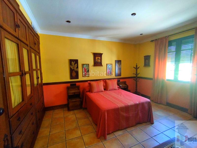 Foto c61a0bdc-1e00-42b9-a83d-0d936b945e3b. Chalet  en Campillos