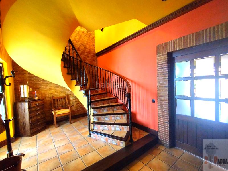 Foto f17f3014-628a-415b-acb6-8af9743eb0a1. Chalet  en Campillos