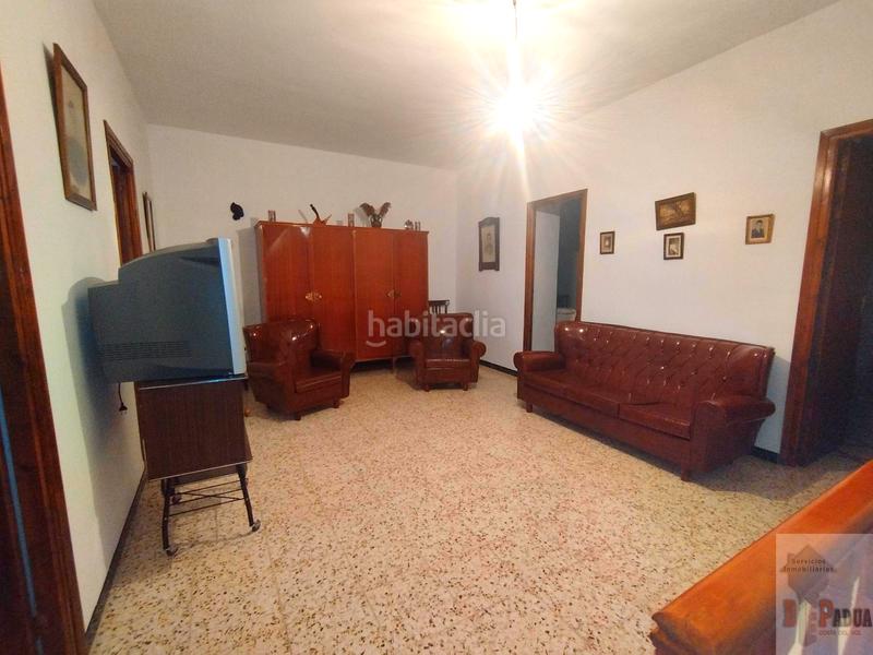 Foto 244a512c-d97c-4df8-8b1e-ab3ca4f8df70. Maison avec parking dans Campillos