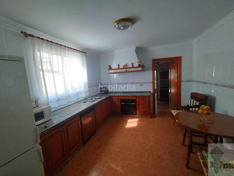 Foto ad53ad7e-d8e4-4c64-85b8-b3beec14a60e. Maison avec parking dans Campillos