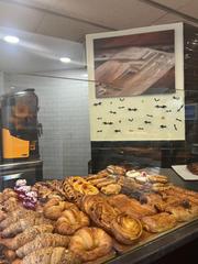 Traspàs Local Comercial a El Camp d´en Grassot i Gràcia Nova. Se traspasa panaderia despacho de pan con obrador en el barrio d